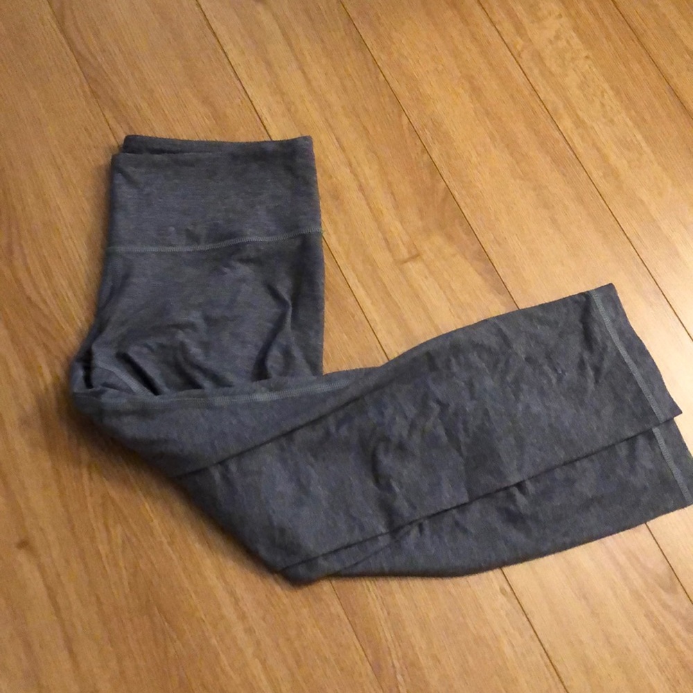 LuluLemon Cropped Wunder Unders